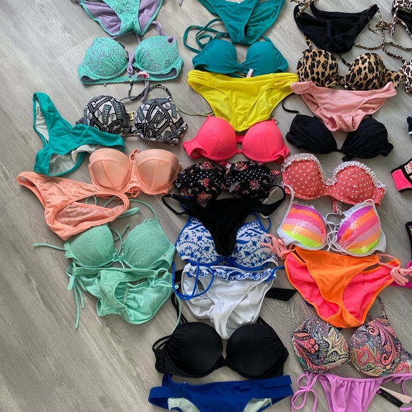 Victoria’s Secret Bikini Sets 34B/32C & Mostly Size Small Bikini Bottoms - Read - Picture 3 of 16